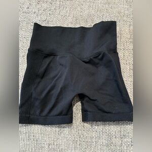 SOLD Yeoreo Scrunch shorts